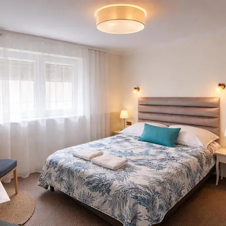 33 Blisko Plazy Appart hôtel 3*