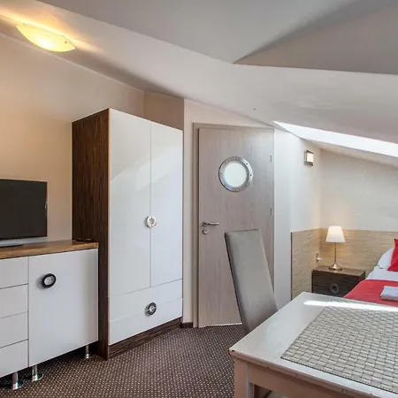 33 Blisko Plazy Aparthotel