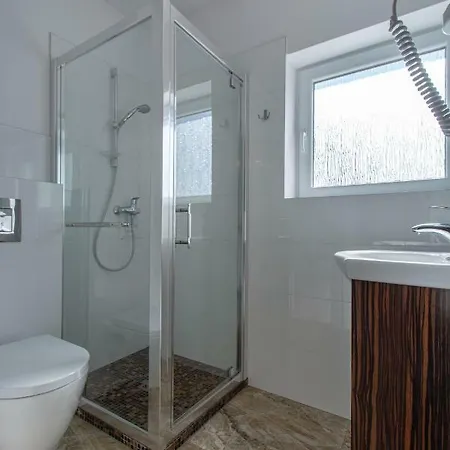 33 Blisko Plazy Apartahotel