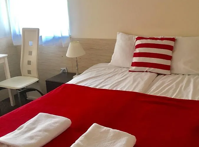 33 Blisko Plazy ソポト