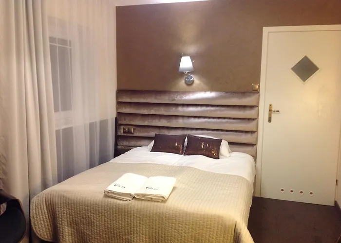 アパートホテル 33 Blisko Plazy